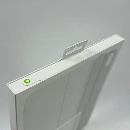 New Apple Smart Folio for iPad (A16, 10th Gen) 11" Smart Folio White MDEJ4ZM/A