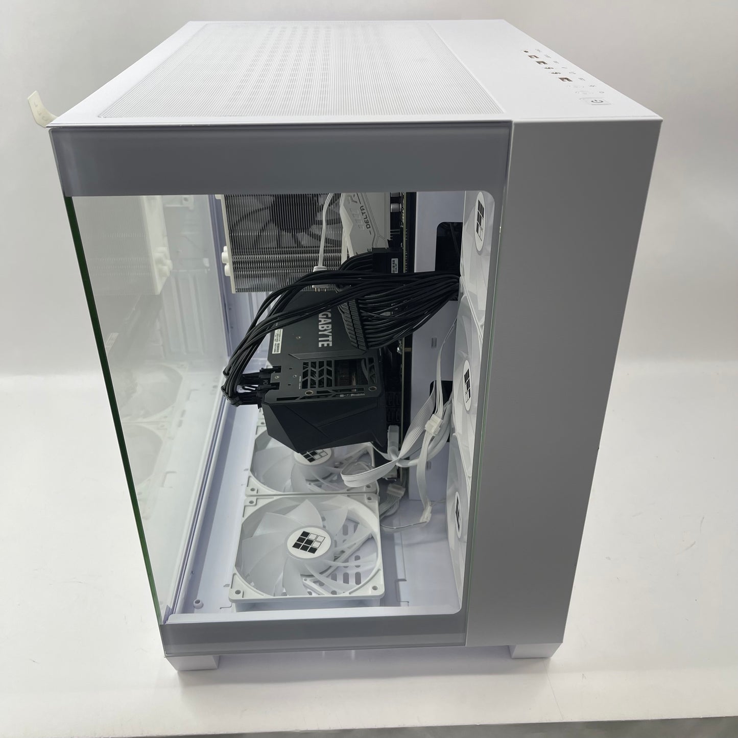 Custom PC Ryzen 7 7800X3D 4.20GHz 32GB RAM 1TB SSD Nvidia GeForce RTX 3070
