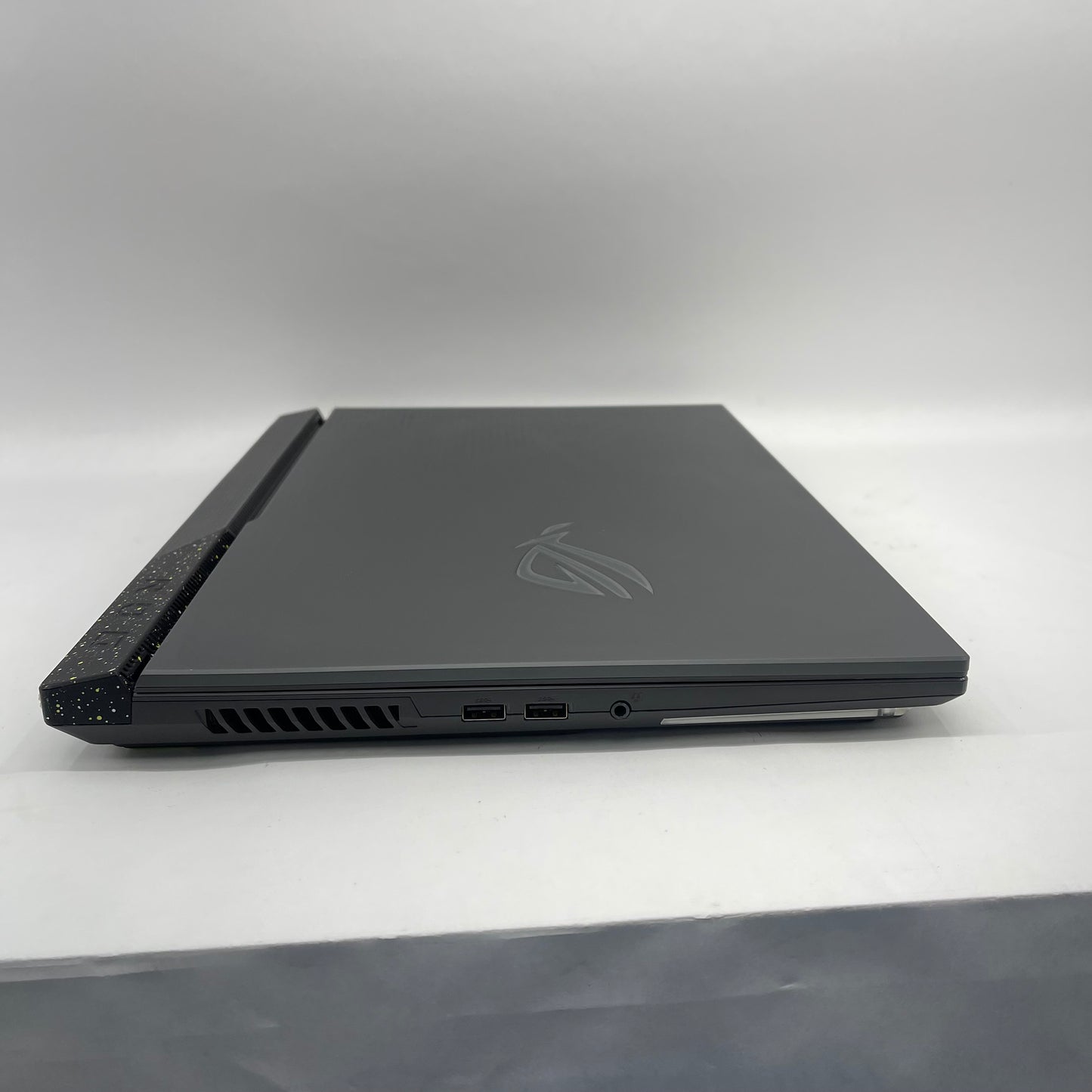 Asus ROG Strix G17 17.3" Ryzen 9 7845HX 3.0GHz 16GB RAM 1TB SSD GeForce RTX 4060