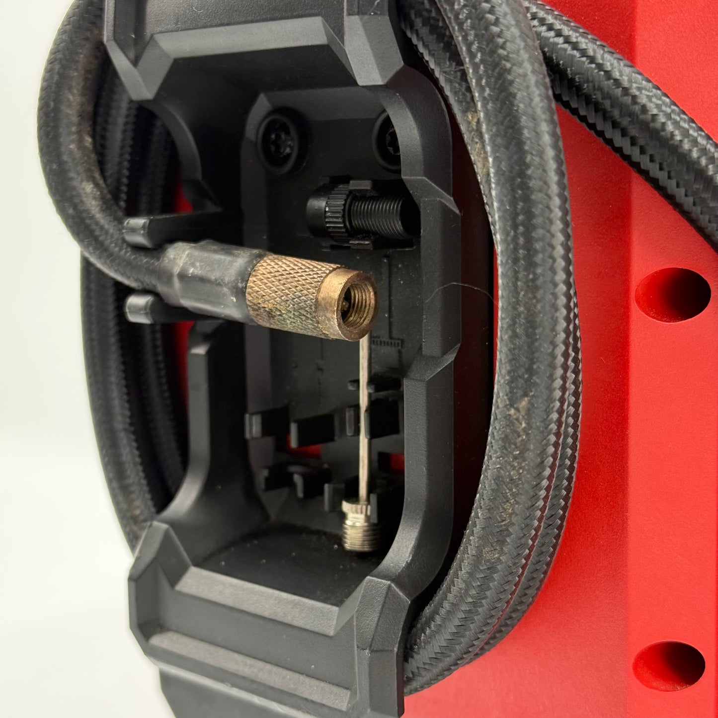 Milwaukee 2848-20 M18 18V Compact Inflator Tool Only