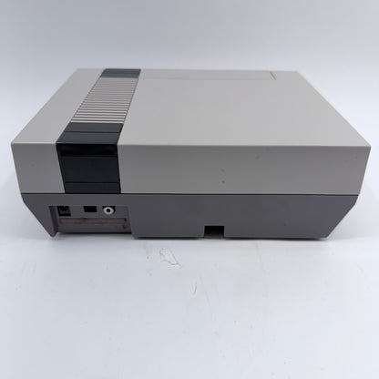 Nintendo Entertainment System NES Video Game Console NES-001 Gray