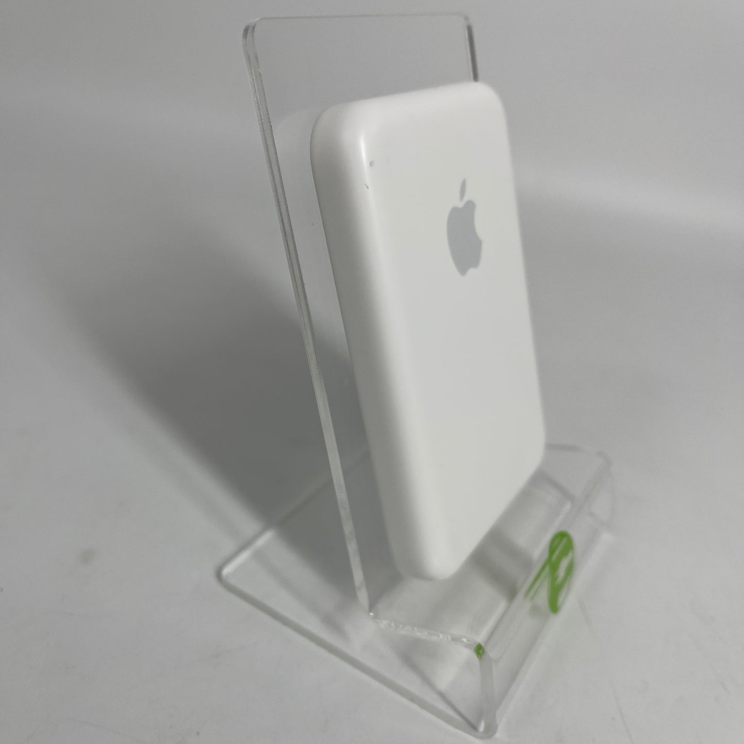 Apple MagSafe Battery Pack White A2384