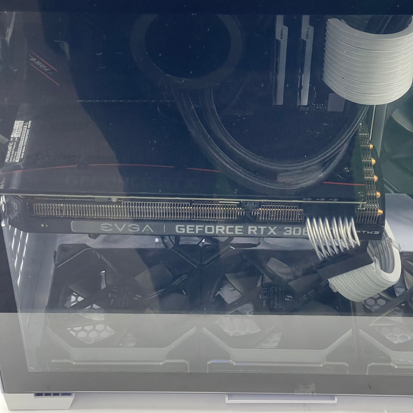 Lian Li O11D Mini Ryzen 5 5600X 16GB RAM 1TB SSD RTX 3060 Ti Liquid Cooling