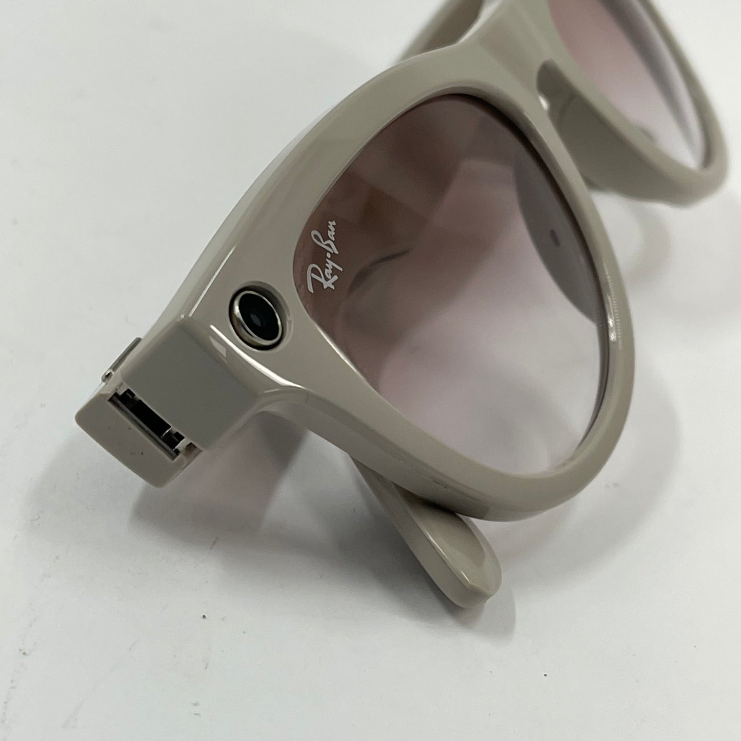 Ray-Ban Meta Skyler Smart Glasses Chalky Gray RW4010
