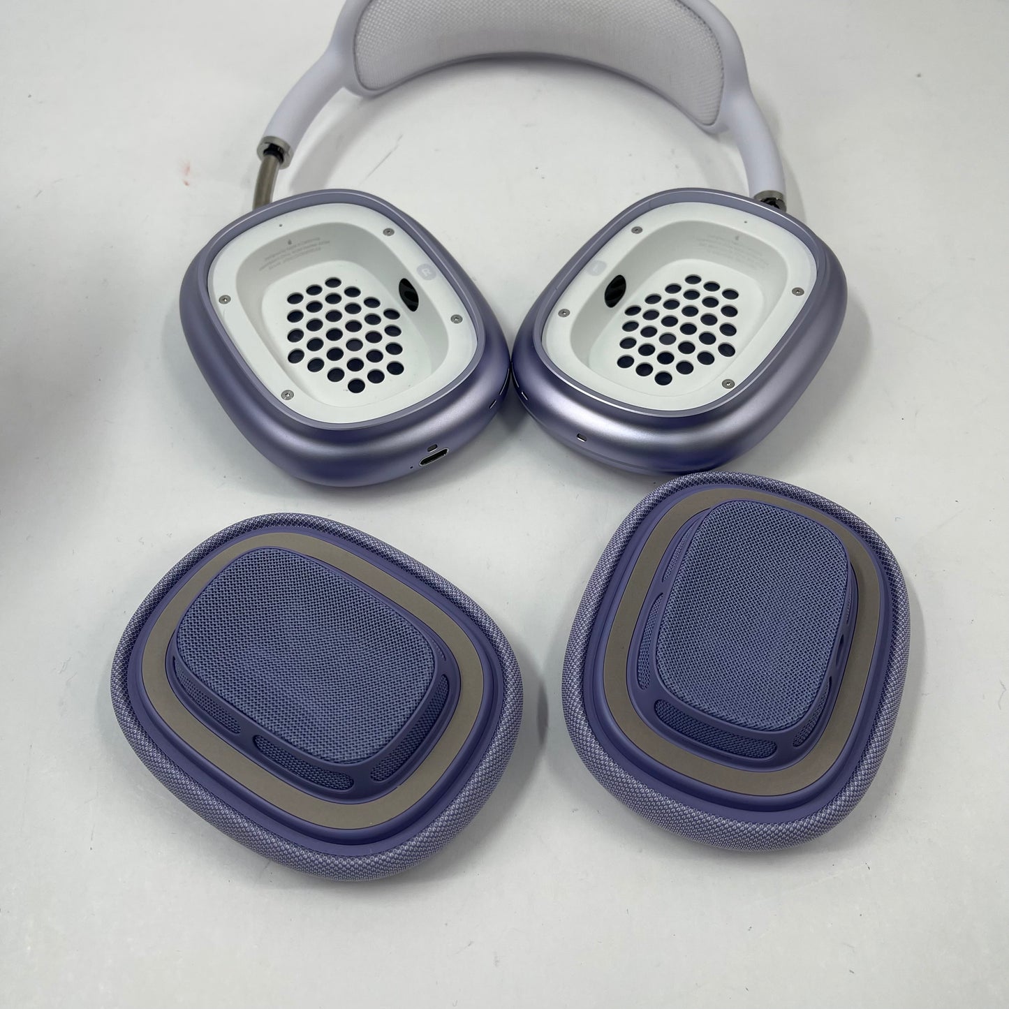 Apple AirPods Max USB-C Wireless Over-Ear Headphones Purple MWW83AM/A