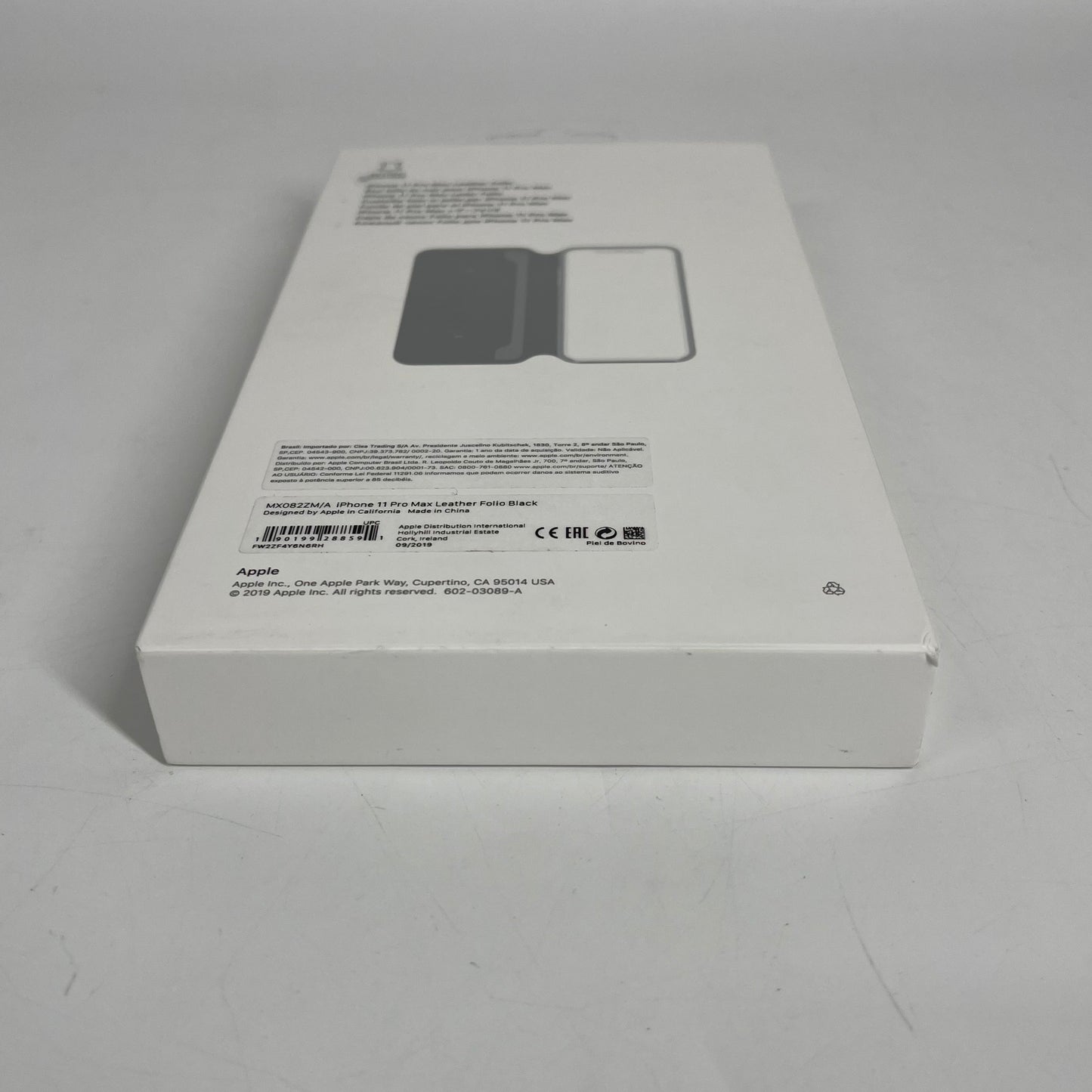 New Apple iPhone 11 Pro Max Leather Folio Black MX082ZM/A