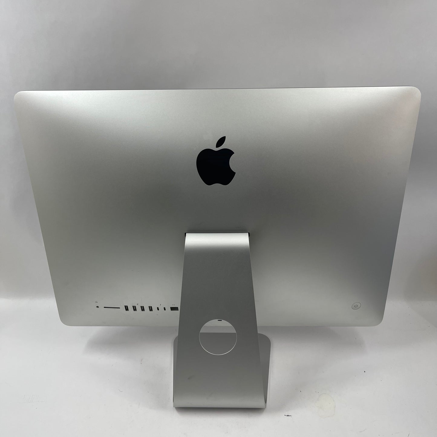 2017 Apple iMac 21.5" i5 7th Gen 3.0GHz 8GB RAM 1TB HDD Silver A1418