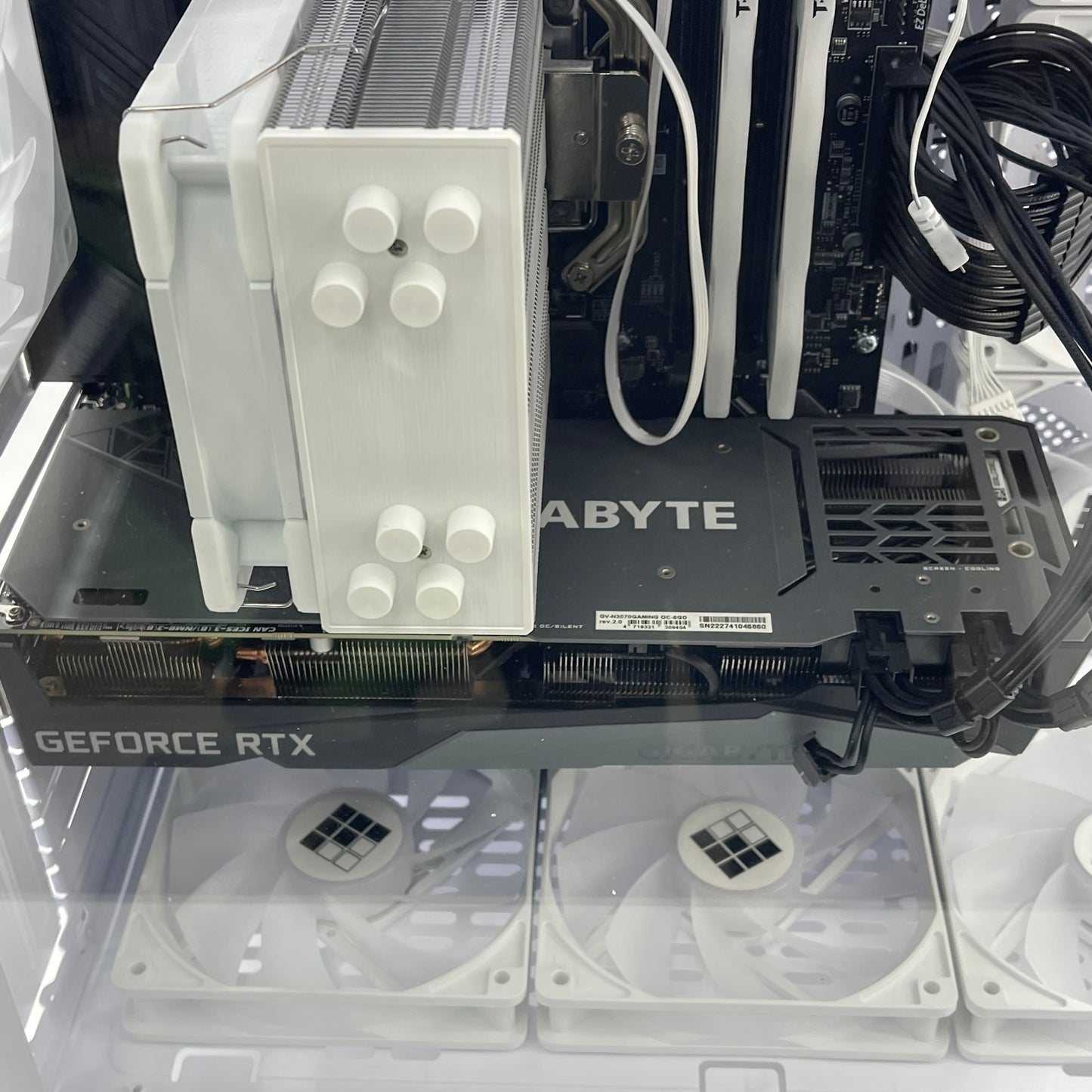 Custom PC Ryzen 7 7800X3D 4.20GHz 32GB RAM 1TB SSD Nvidia GeForce RTX 3070