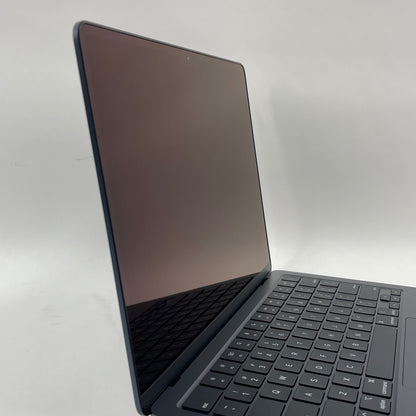 2024 Apple MacBook Air 13.6" M3 8C GPU 4.0GHz 16GB RAM 256GB SSD A3113