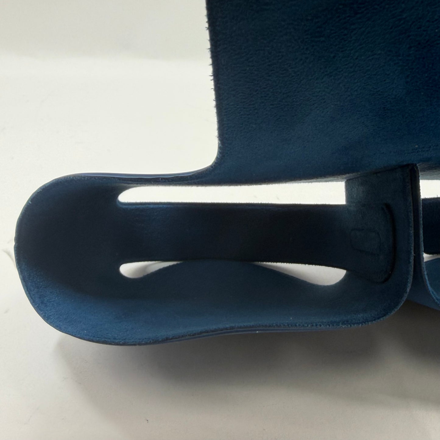 Apple AirPods Max Wireless Over-Ear Headphones Blue MWW63AM/A