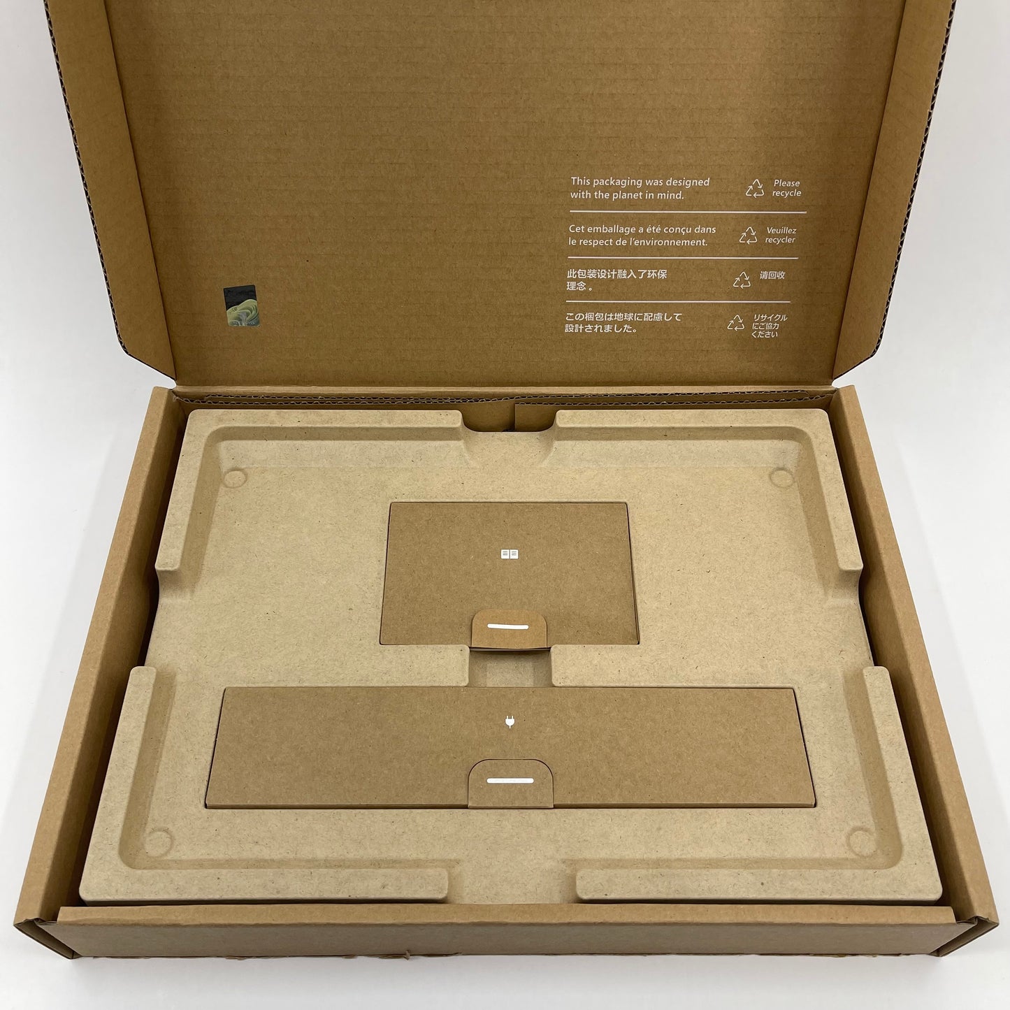 New Microsoft Surface Laptop 6 2033 13.5" Core Ultra 5 135H 8GB RAM 256GB SSD