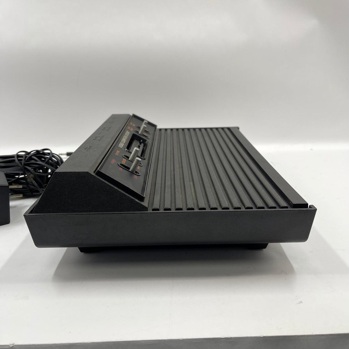 Atari 2600 Video Game System CX-2600A