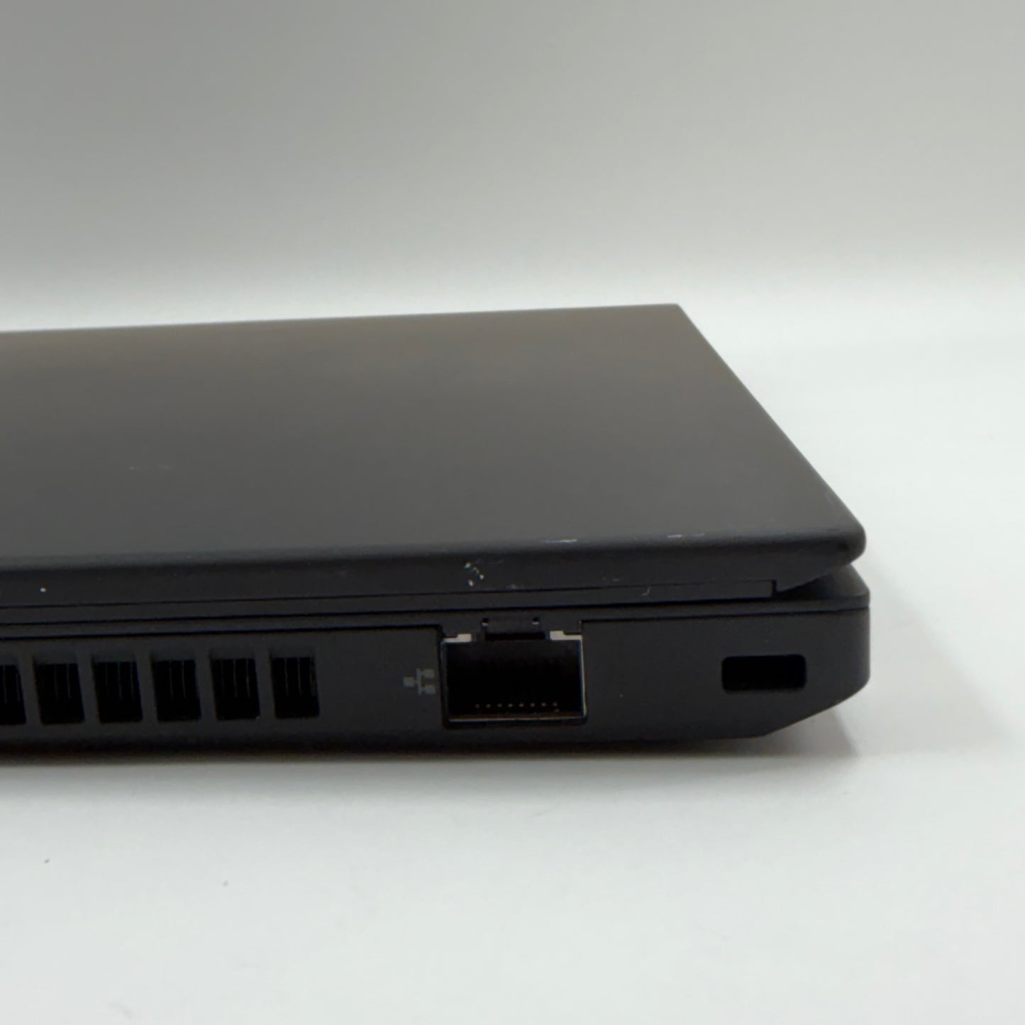 Lenovo ThinkPad T14 Gen 2 20W0003KUS 14" i5-1135G7 2.4GHz 16GB RAM 512GB SSD