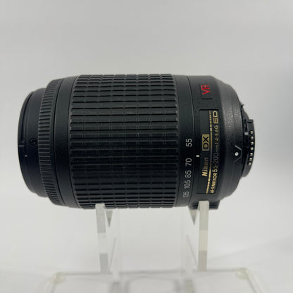 Nikon AF-S DX NIKKOR 55-200mm f/4-5.6 G ED Lens