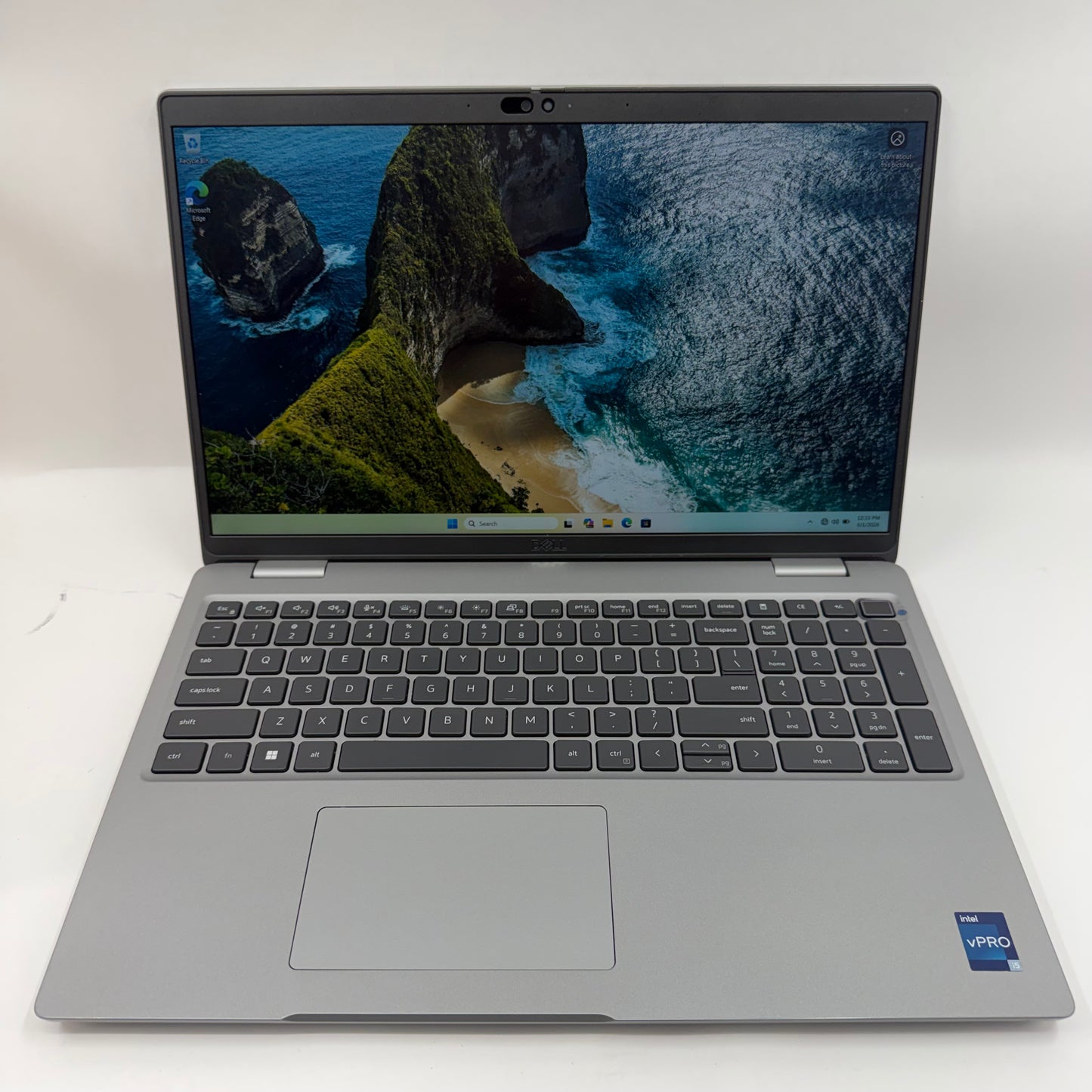 Dell Latitude 5540 15.6" i5-1345U 1.6GHz 16GB 256GB SSD intel Iris Xe Graphics