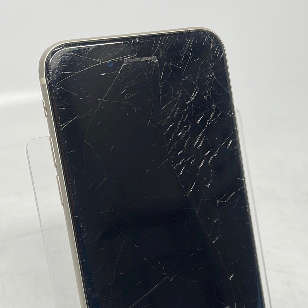 Broken Factory Unlocked Apple iPhone SE 3rd Gen 64GB 16.5.1 MMX63LL/A Cracked
