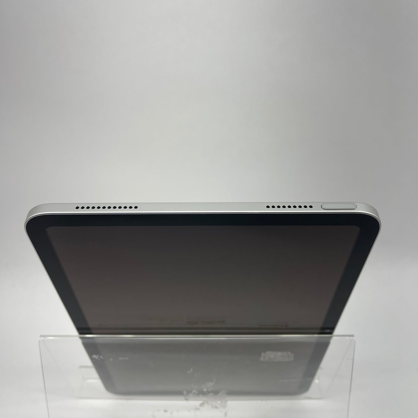 WiFi Only Apple iPad 11" (A16) 128GB Silver MD3Y4LL/A