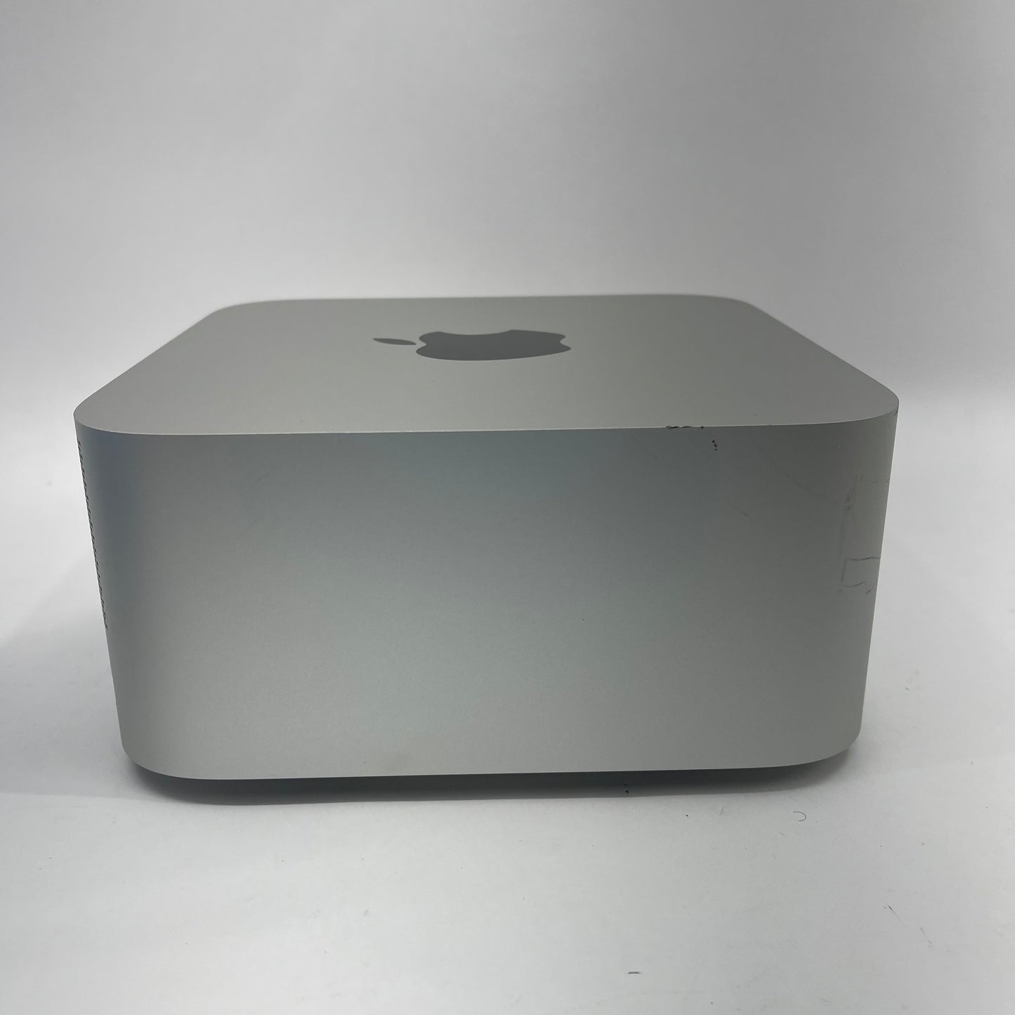 2022 Apple Mac Studio M1 Max 3.2GHz 32GB RAM 512GB SSD Silver A2615