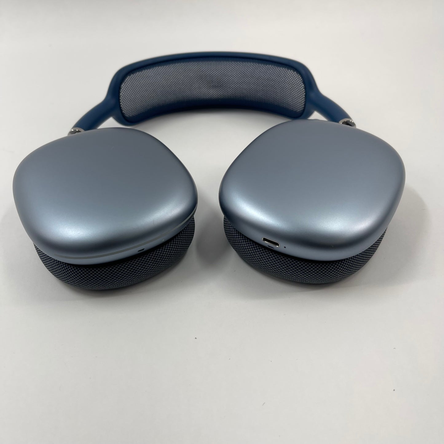 Apple AirPods Max Wireless Over-Ear Headphones Blue MWW63AM/A