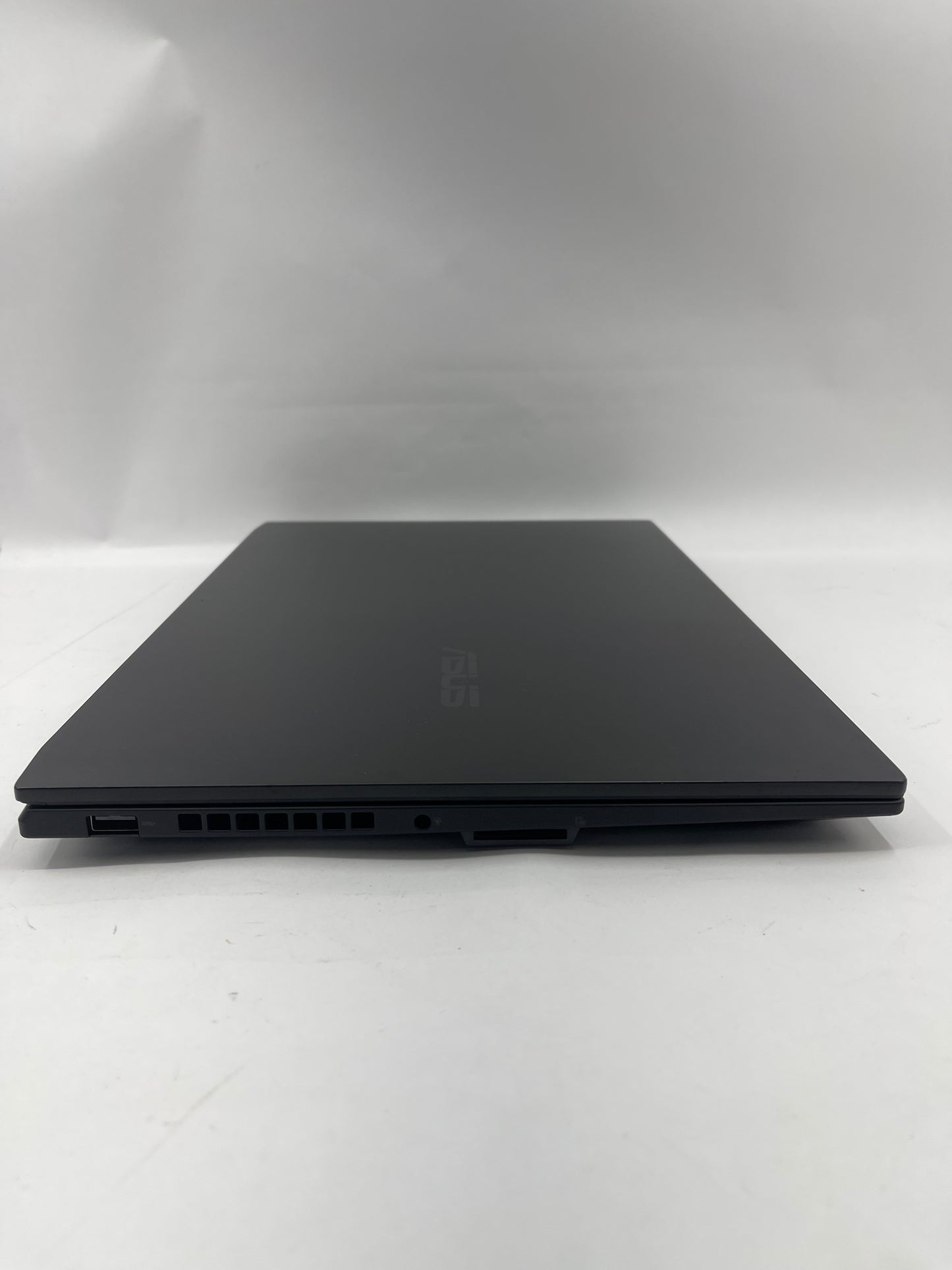 Asus Creator Laptop Q OLED Q540V 15.6" i9-13900H 16GB RAM 1TB SSD RTX 3050