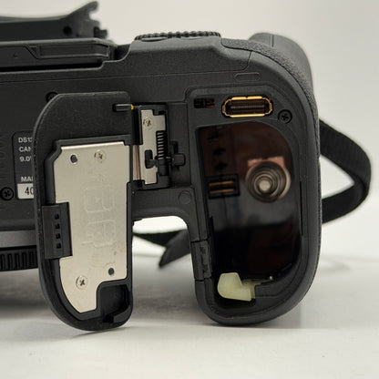 Canon EOS R6 Mark II 24.2MP Digital SLR DSLR Camera 433 Shutter Count