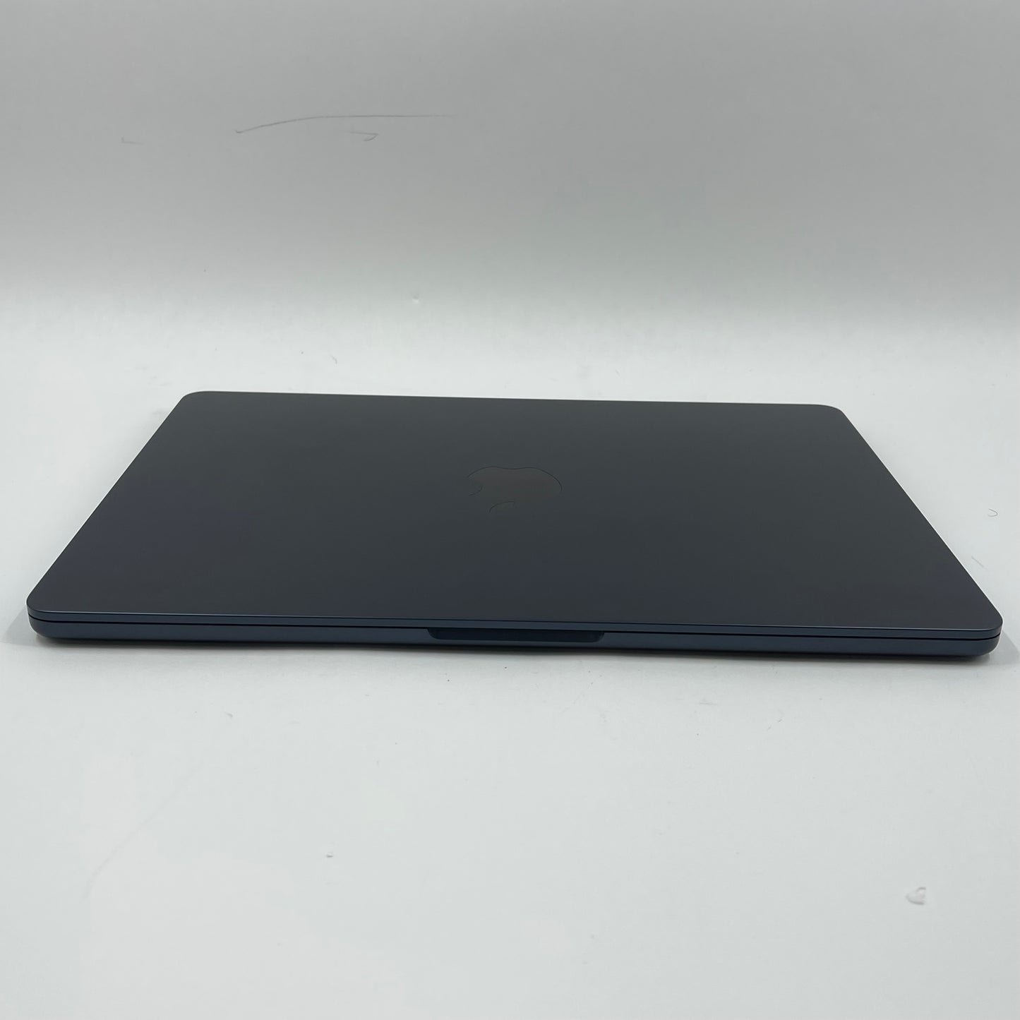 2024 Apple MacBook Air 13.6" M3 8C GPU 4.0GHz 16GB RAM 256GB SSD A3113