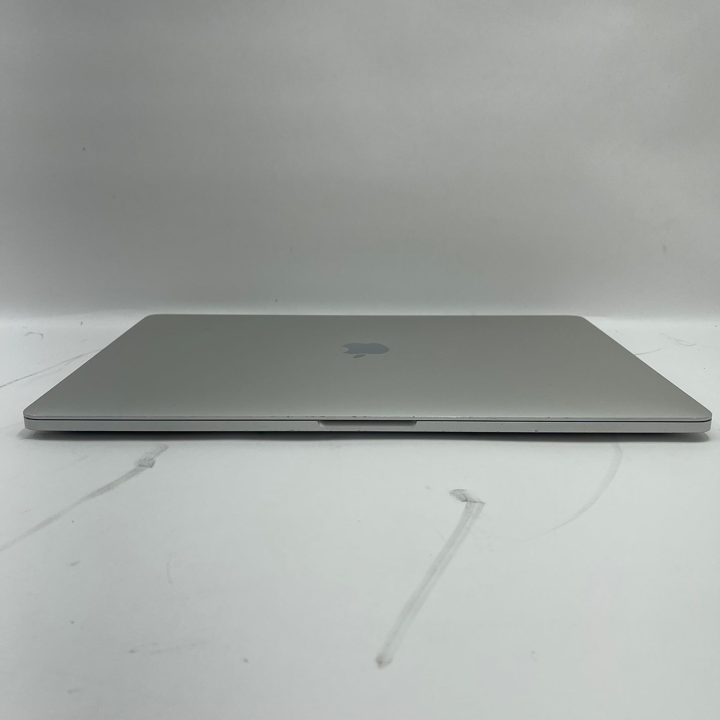 2018 Apple MacBook Pro 15" i7 2.6GHz 16GB RAM 512GB SSD Silver A1990