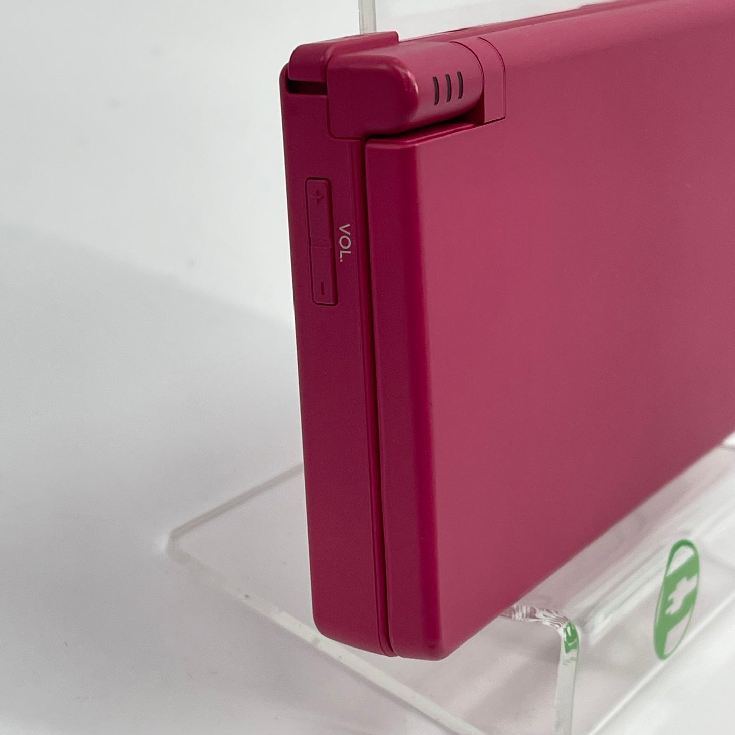 Nintendo DSi Handheld Game Console TWL-001 Pink