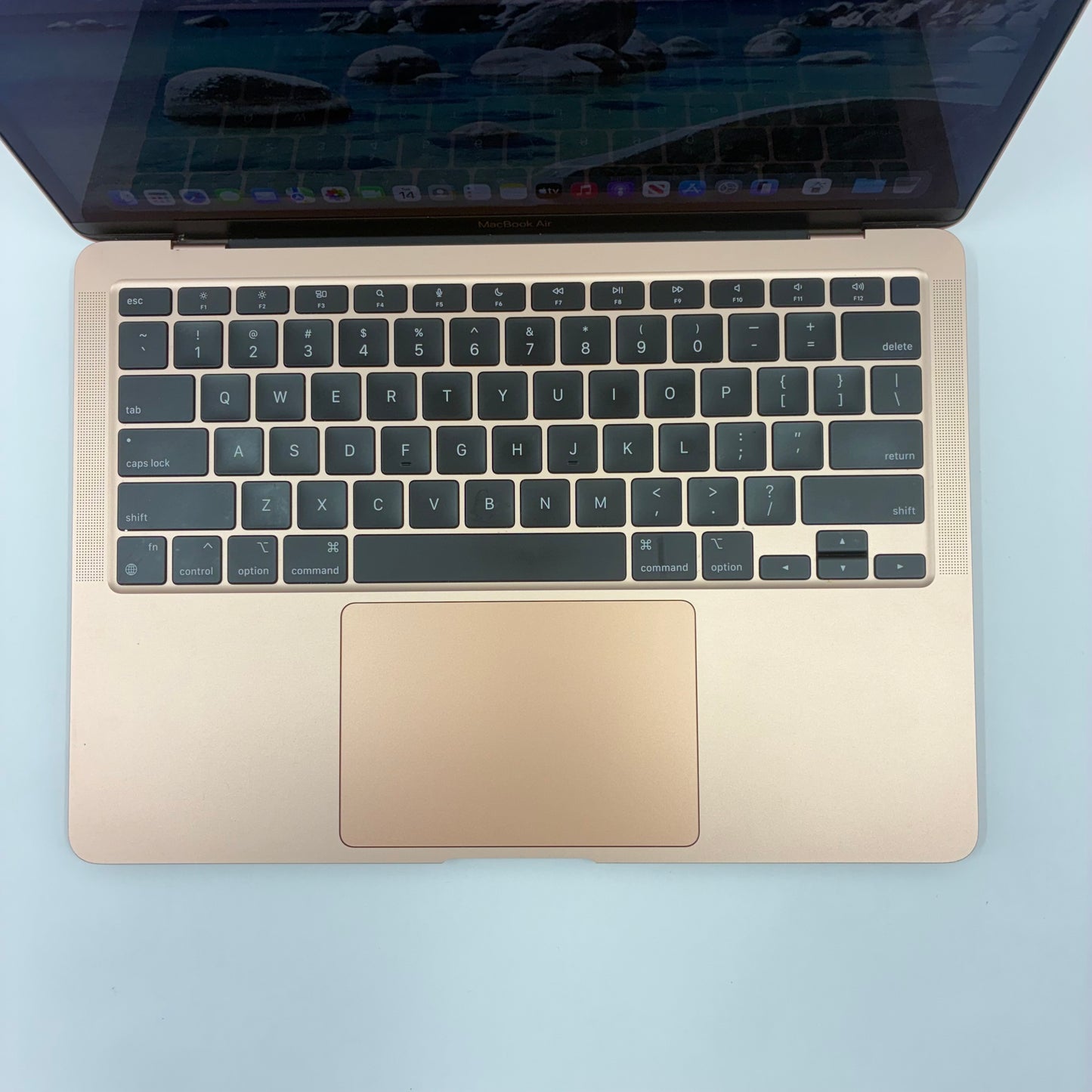 2020 Apple MacBook Air 13.3" M1 7C GPU 3.2GHz 8GB RAM 256GB SSD A2337
