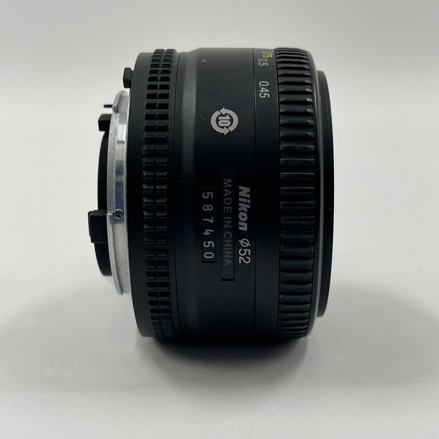 Nikon AF NIKKOR 50mm f/2.8 D Camera Lens