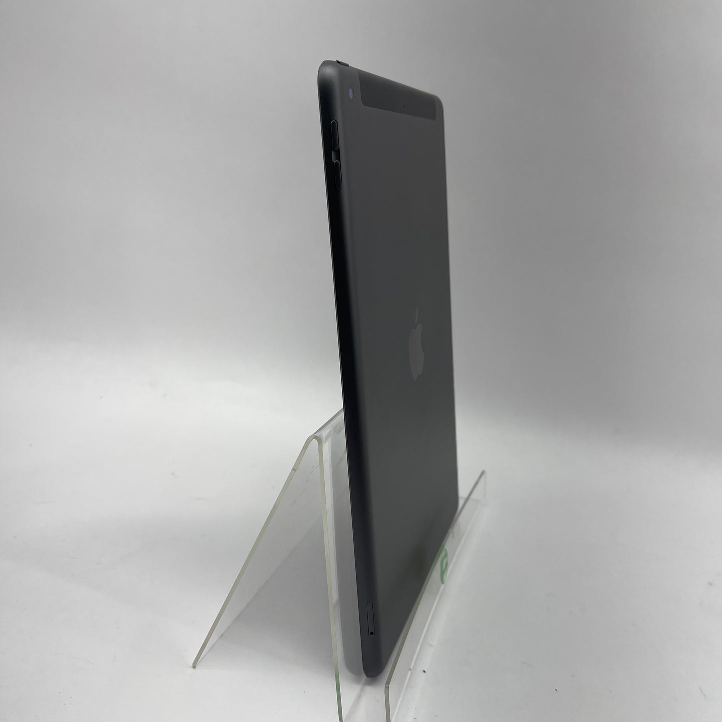 WiFi Only Apple iPad 7th Gen 32GB Space Gray MW6H2LL/A