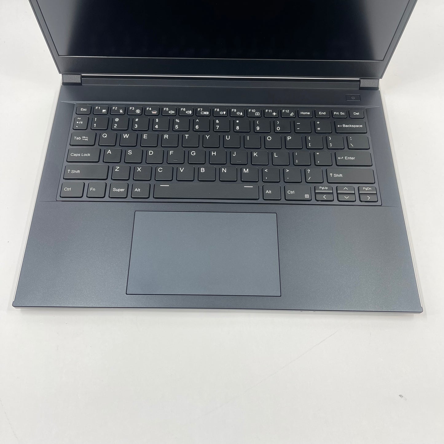 System76 Darter Pro DARP10-B 14" Core Ultra 7 155H 3.8GHz 96GB 2TB SSD