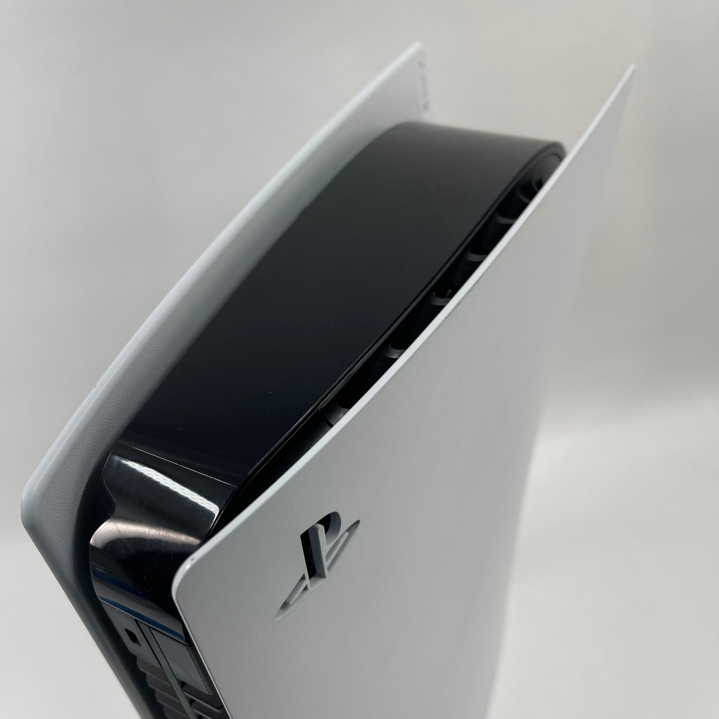 Sony PlayStation 5 Disc Edition PS5 825GB White Console Gaming System CFI-1115A