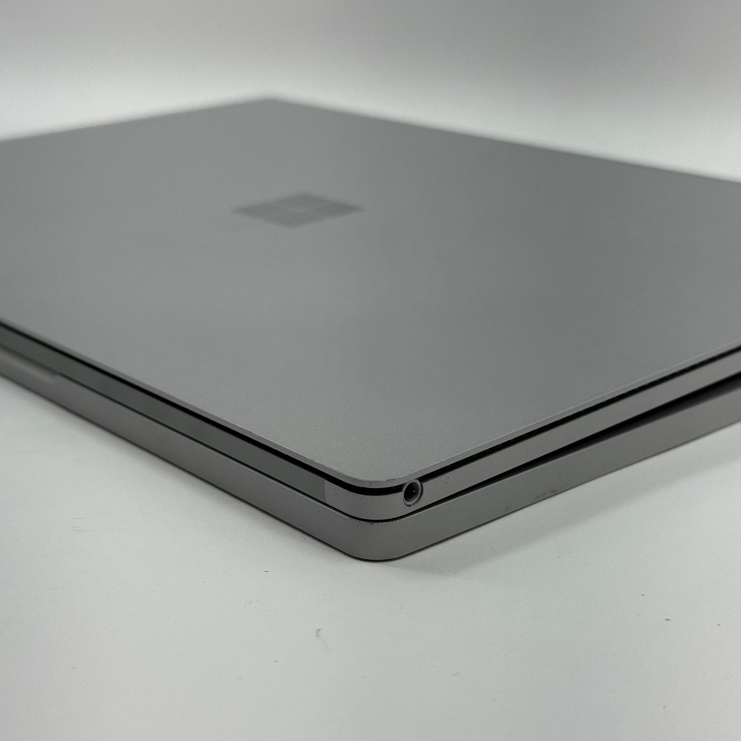 Microsoft Surface Book 3 13.5" i7-1065G7 16GB RAM 256GB SSD GeForce GTX 1650