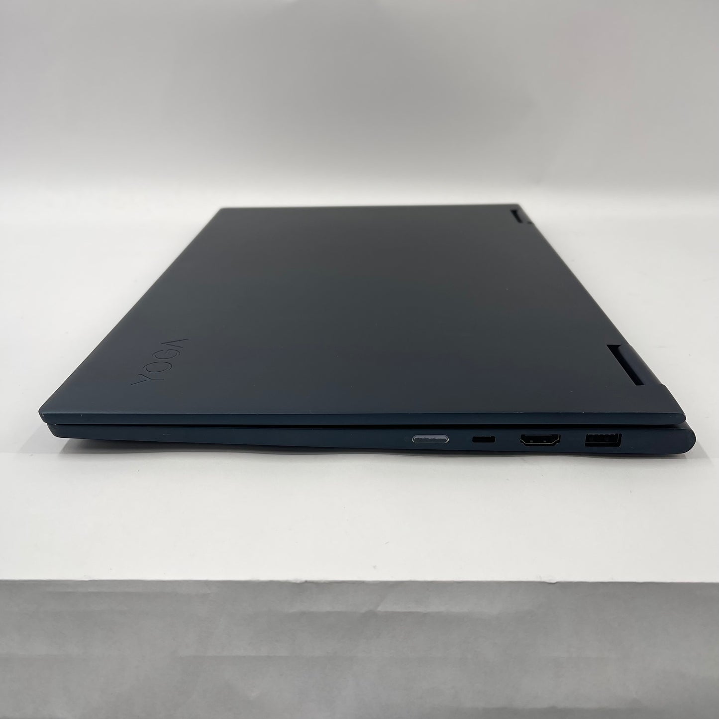 Lenovo Yoga 730-15IWL 15.6" i5-8265U 1.6GHz 12GB RAM 256GB SSD