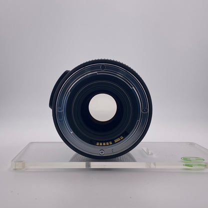 Canon EF-S 18-135mm f/3.5-5.6 IS Auto & Manual Zoom Lens