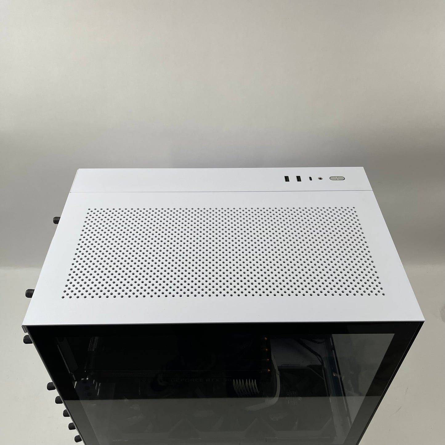 Lian Li O11D Mini Ryzen 5 5600X 16GB RAM 1TB SSD RTX 3060 Ti Liquid Cooling