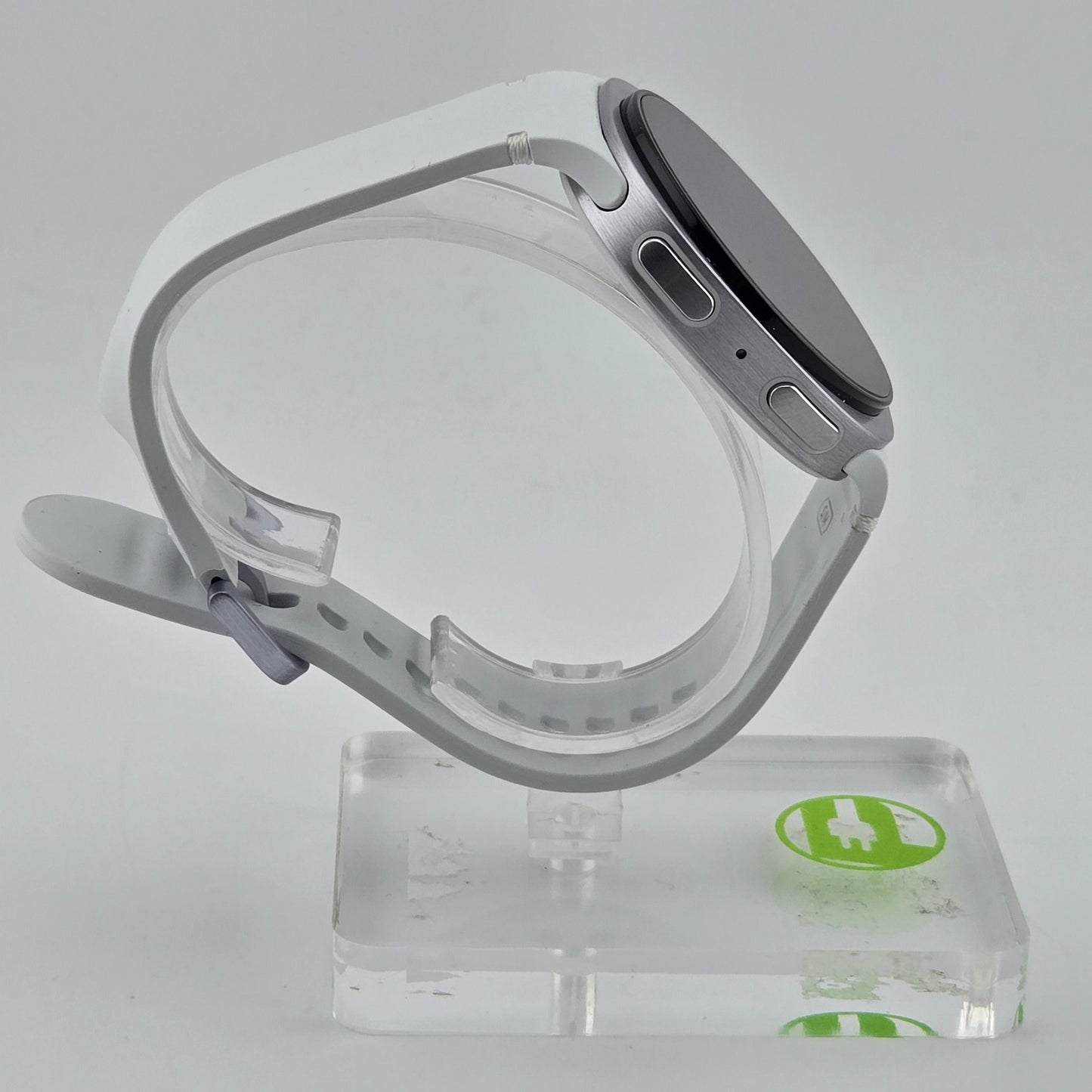 GPS Only Samsung Galaxy Watch8 Armor Aluminum SM-L320