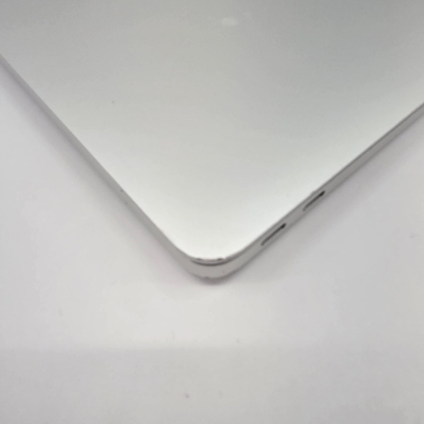 2020 Apple MacBook Air 13.3" i3 1.1GHz 16GB RAM 512GB SSD Silver A2179